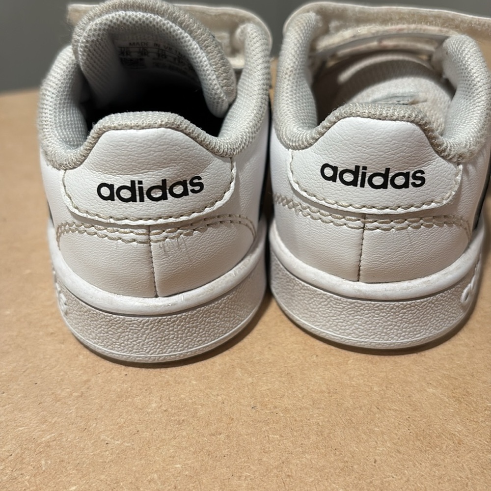 Adidas All Stars - Picture 4 of 4